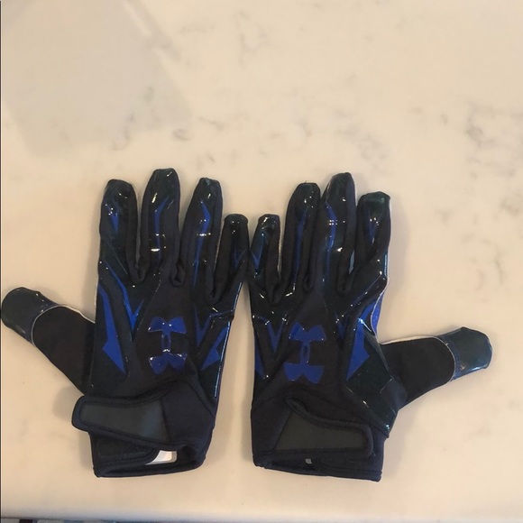 Under Armour Other - Men’s Under Armour Football Gloves
